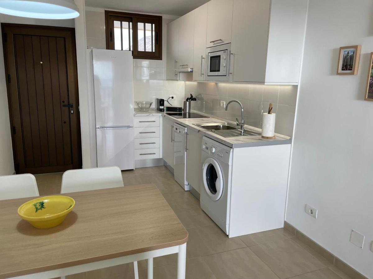 Achacay Sunset Apartment Los Cristianos  Extérieur photo